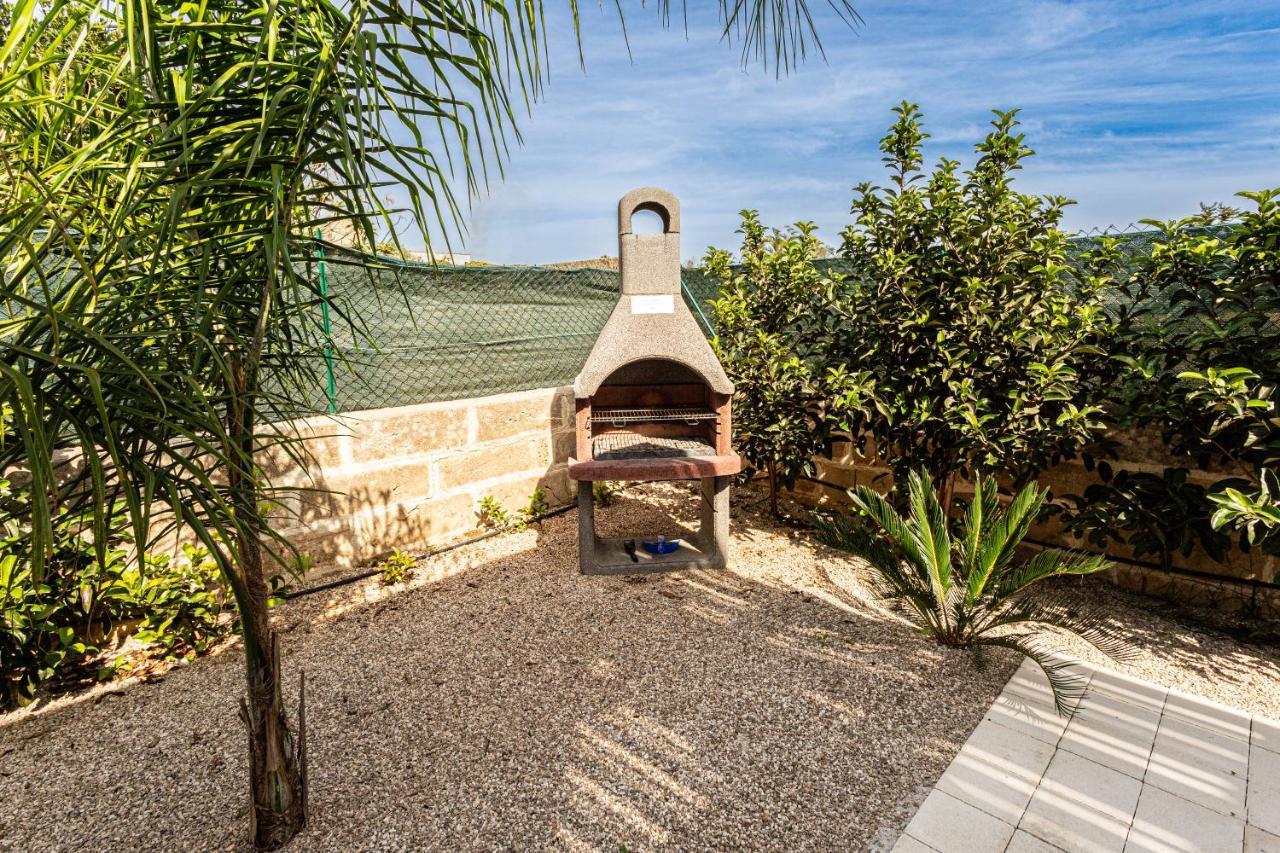 Resort Almaredamarra Con Piscina E Idromassaggio Sul Mare Torre San Giovanni Ugento Exterior photo