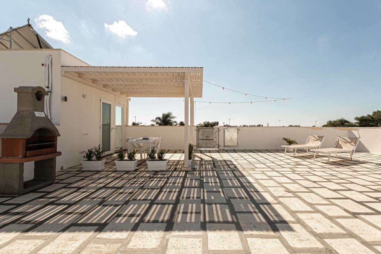 Resort Almaredamarra Con Piscina E Idromassaggio Sul Mare Torre San Giovanni Ugento Exterior photo
