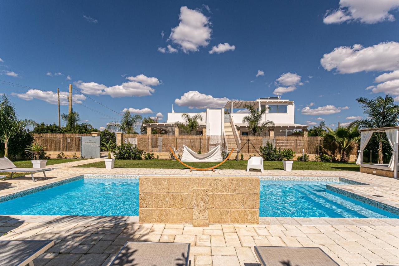 Resort Almaredamarra Con Piscina E Idromassaggio Sul Mare Torre San Giovanni Ugento Exterior photo